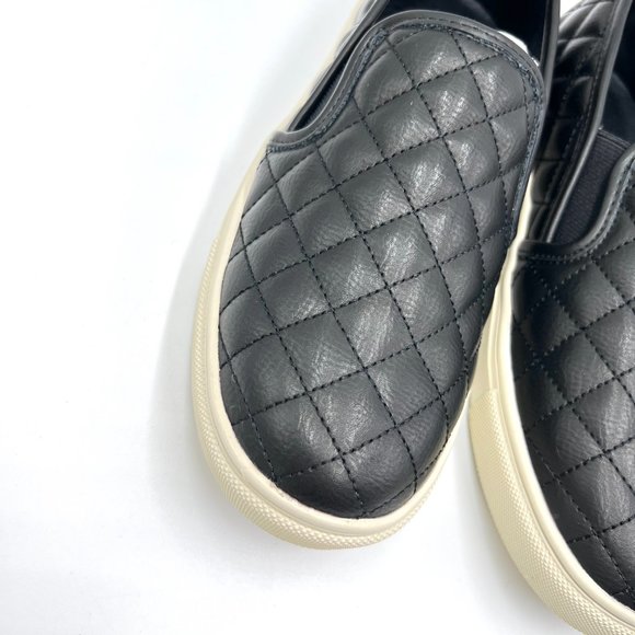 Steve Madden Size 7.5 Ecentrcq Black Faux Vegan Quilted Leather Sneakers Shoes - Picture 4 of 14